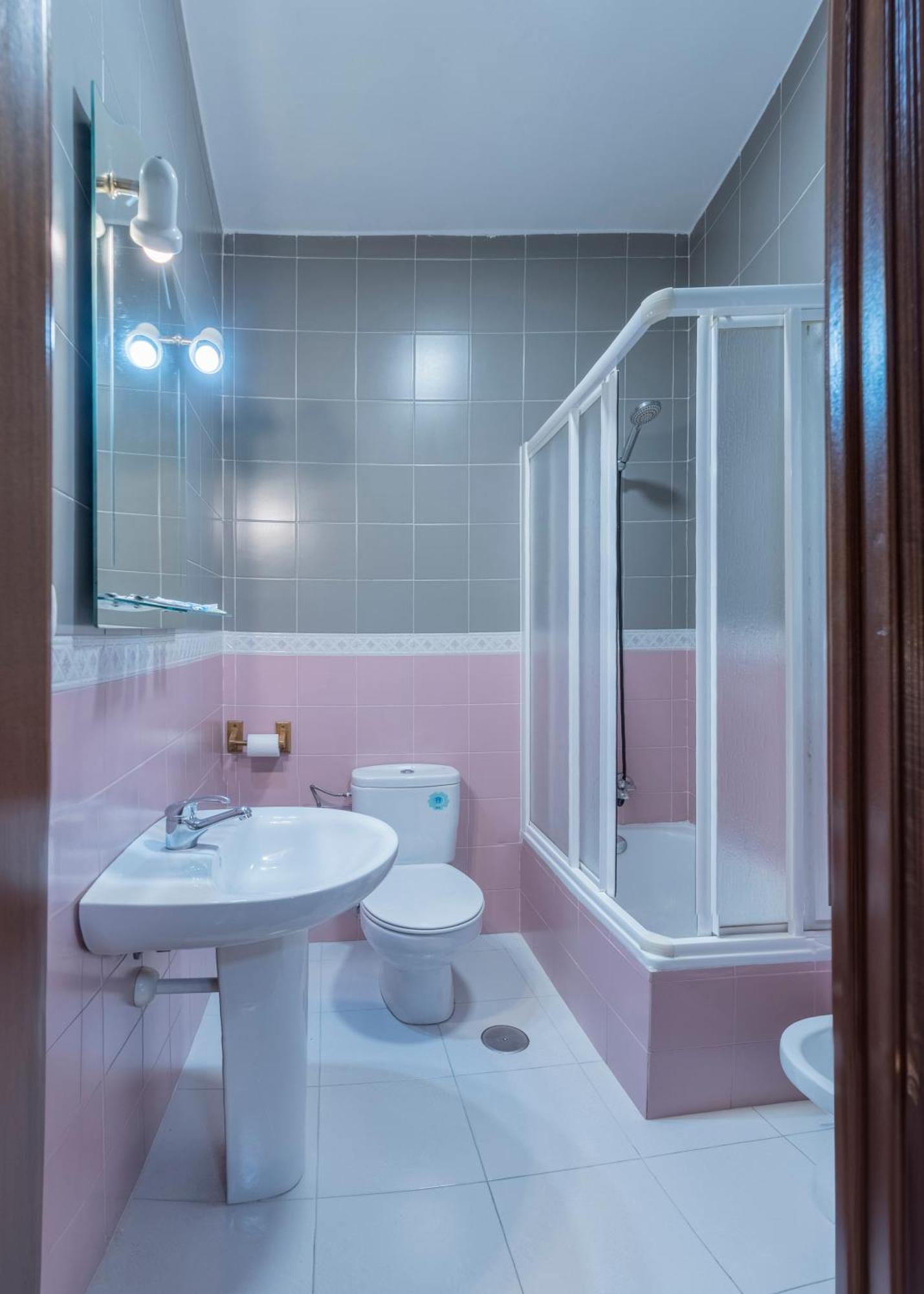 Hostal Julio Cesar Ла-Вірджен-Дель-Каміно Екстер'єр фото