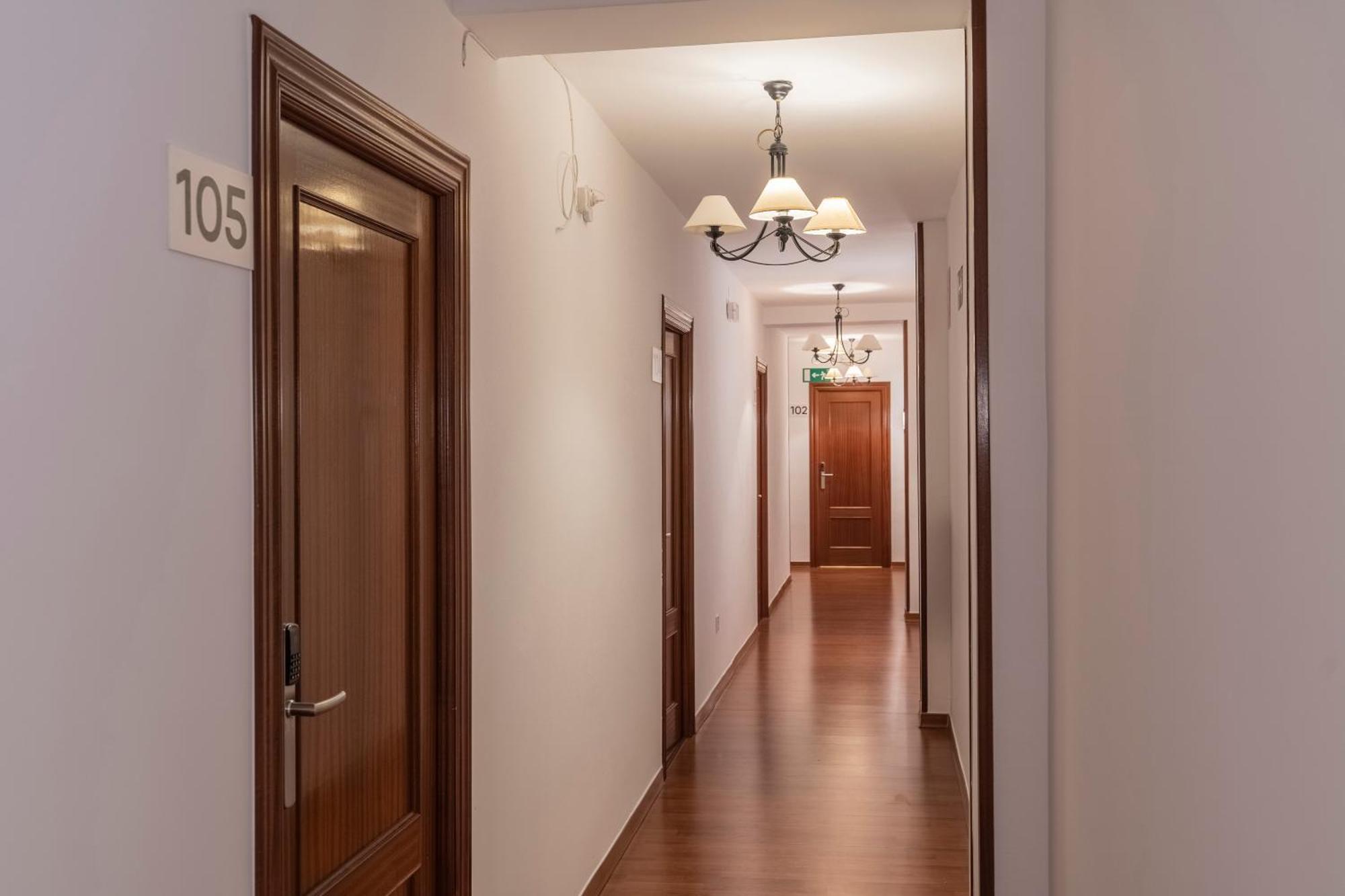 Hostal Julio Cesar Ла-Вірджен-Дель-Каміно Екстер'єр фото